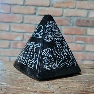 EGYPTIAN PYRAMID SCULPTURE